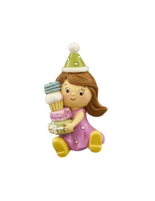 MAGNETE BIMBA CON TORTA SEDUTA 7.5CM